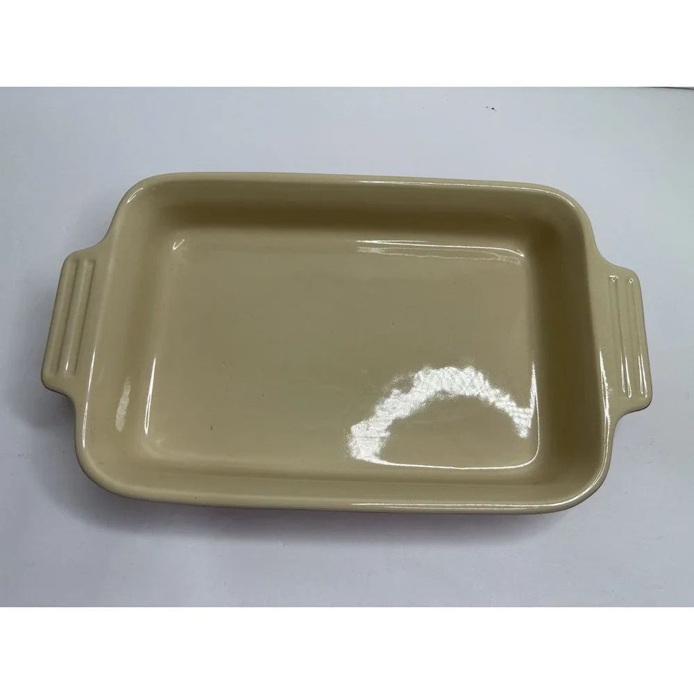 Le Creuset Red Ceramic Baking Pan Rectangle side handles 10 - 20 EUC